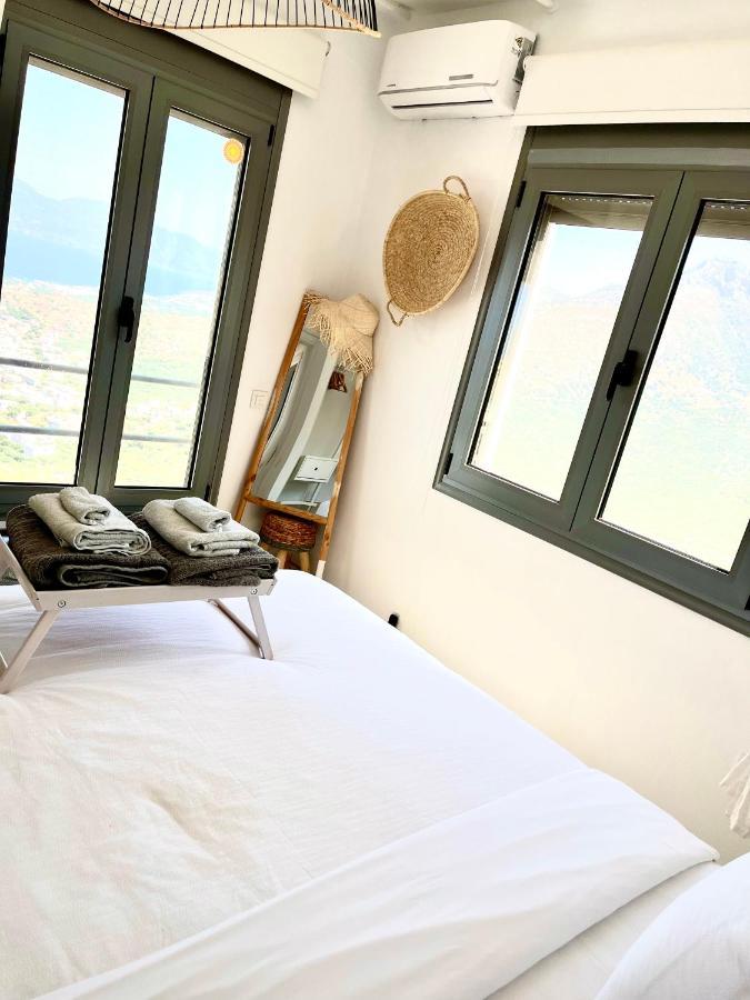 Villa Estee, Luxury Villa With Private Infinity Pool And Jacuzzi Elounda  Bagian luar foto