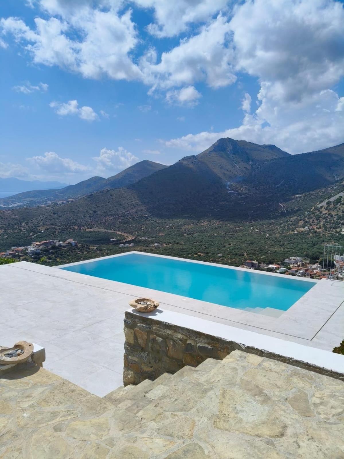Villa Estee, Luxury Villa With Private Infinity Pool And Jacuzzi Elounda  Bagian luar foto